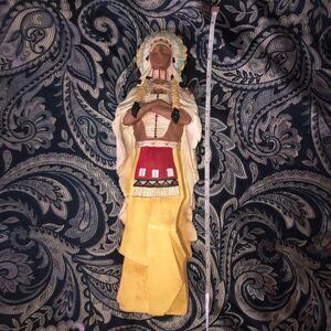 Native American‎ Chief statue